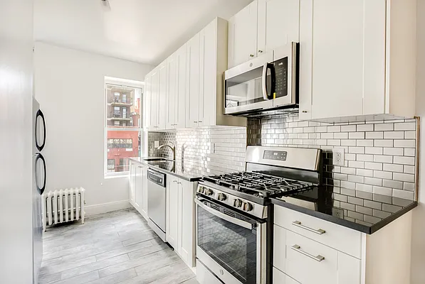 Rented by Compass | media 2