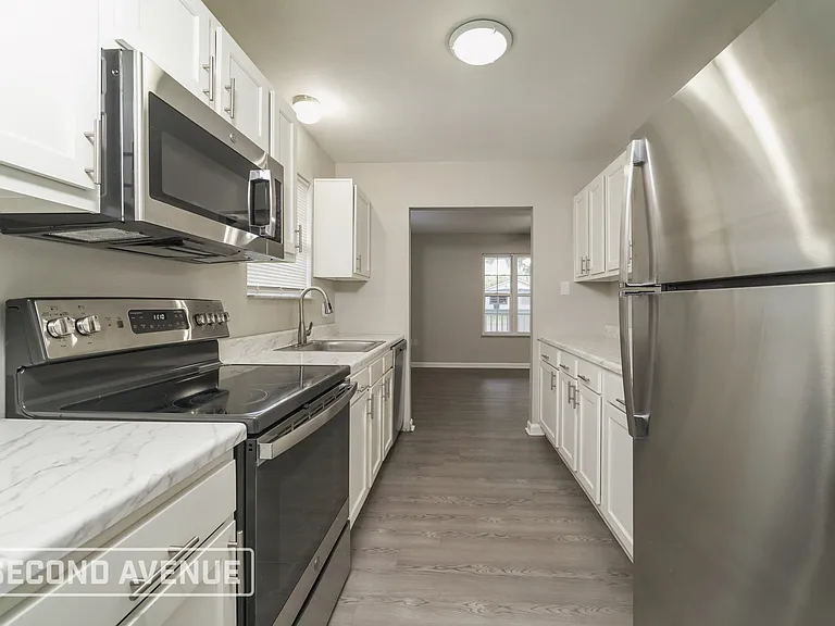 635 Meridian Ave — Photo 8