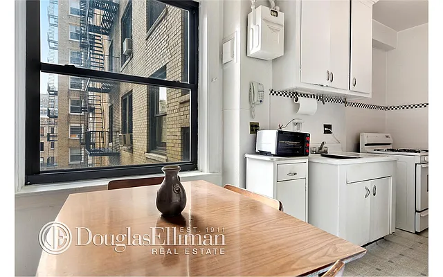 Sold by Douglas Elliman | media 17