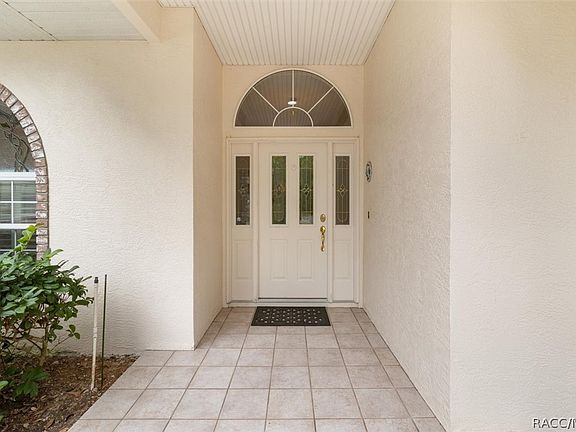 4th image of 410 E Knightsbridge Pl