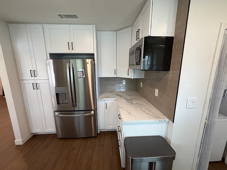 1332 Calle Crisantemo — Photo 4