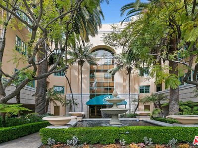 11500 San Vicente Blvd APT 424, Los Angeles, CA, 90049