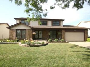 717 Stratford Dr, Schaumburg, IL 60193