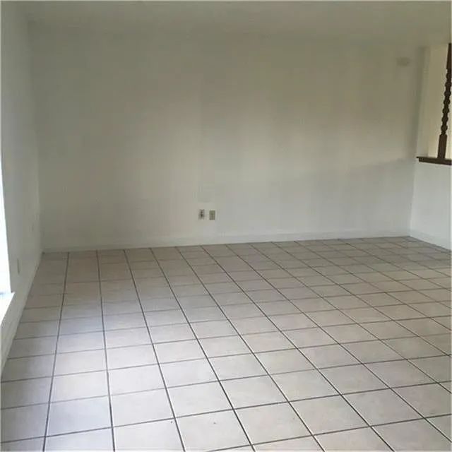 3 bed, 1.5 bath, 1473 sqft, $1,600 — Photo 2