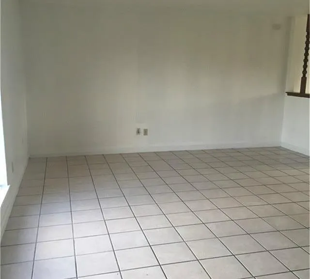 3402 Knotty Oaks Trl — Photo 2