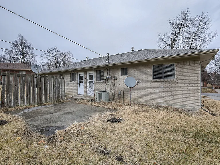 514 NE Corder St #A — Photo 29
