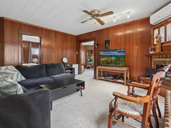 240 Washington St, Holdingford, MN 56340