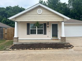 4470 Bungalow St, Fayetteville, AR 72704