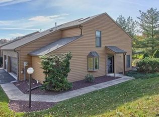 29 Westview Mnr, York, PA 17408