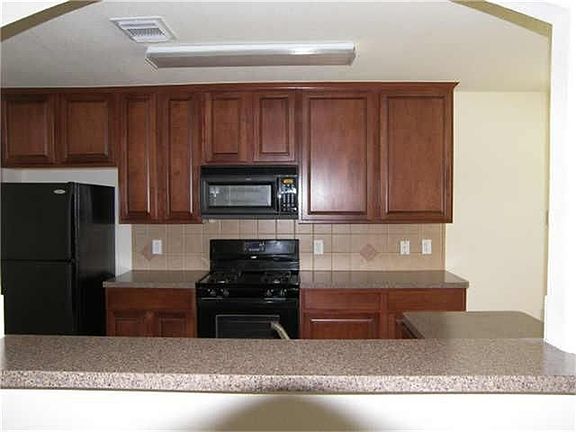 4th image of 26802 Kingston Glen Ln