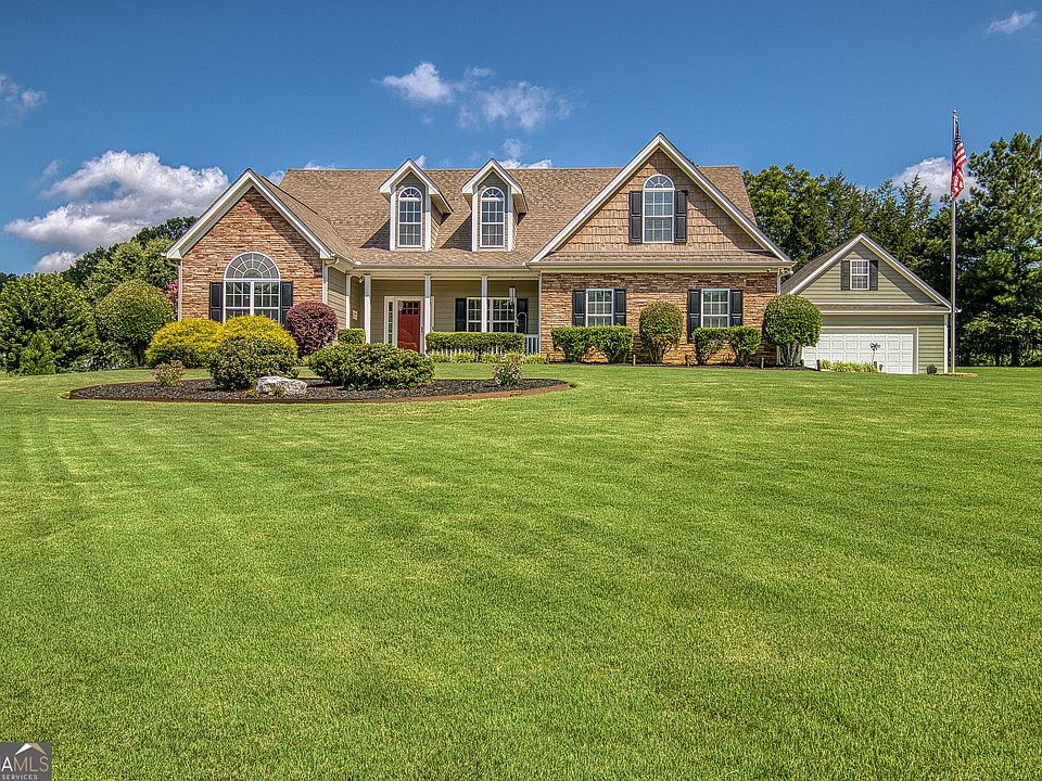 1st image of 118 Willow Bend Cir