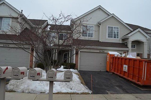 1st image of 1456 N Waterbury Cir