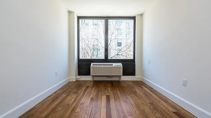 Rented by Nooklyn NYC LLC | media 46