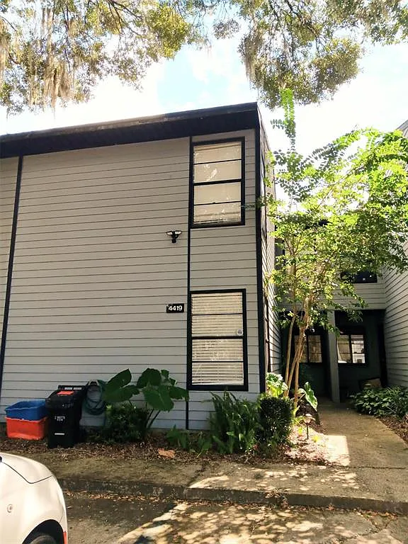 3 bed, 2.0 bath, 1361 sqft, $1,600 — Photo 3