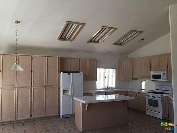 5th image of 69701 Willow Ln