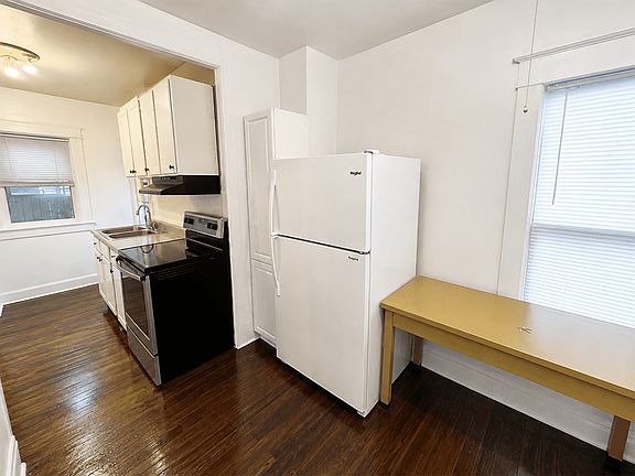 3rd image of 111 S Homer St