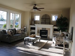 1318 Josephine St, Oregon City, OR 97045