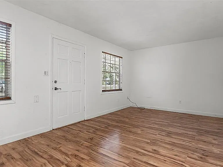 904 NW 14th Ave #B — Photo 6