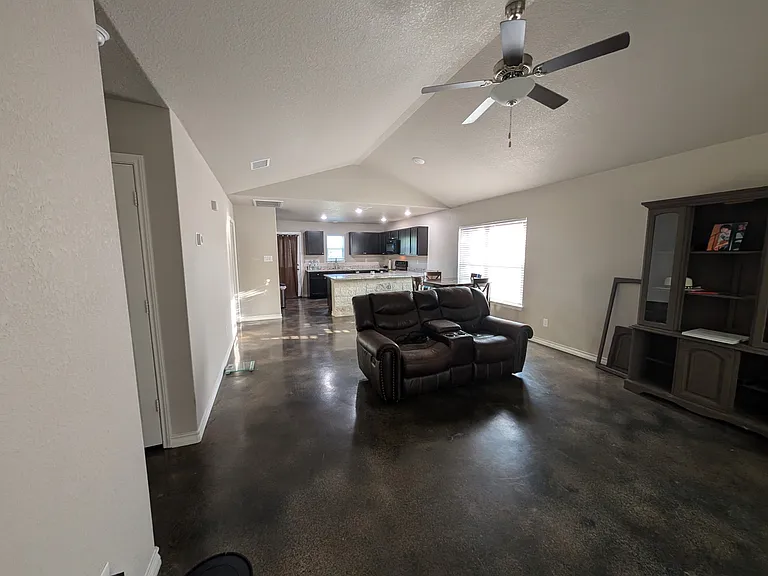 1668 Golf Dr — Photo 8