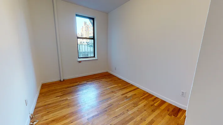 Rented by Bond New York | media 4