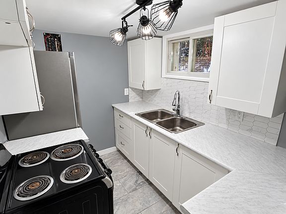 5th image of 200 Craydon Rd #103