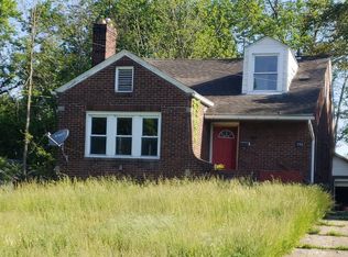 548 W Ravenwood Ave, Youngstown, OH 44511