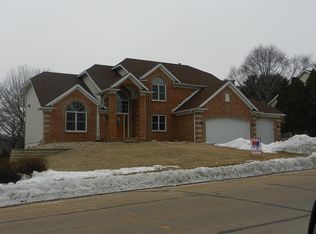 4410 Forest Rd, Davenport, IA 52807