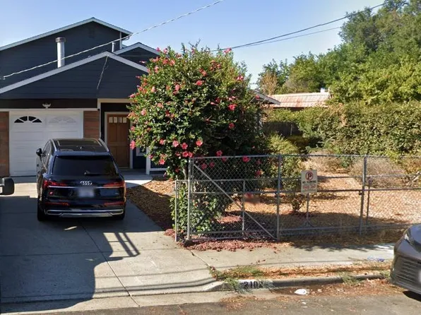 2102 Overhill Rd, Concord, CA 94520