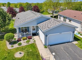 3402 Stretch Run Rd, Grayslake, IL 60030