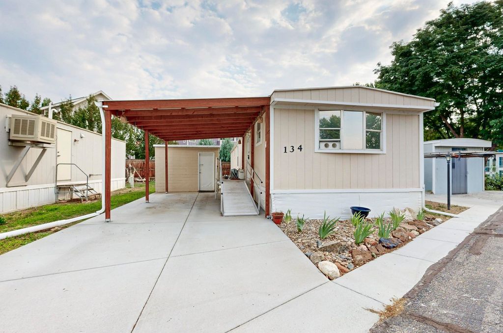 1601 N College Ave #134