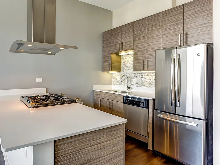 Luxe on Madison — Photo 21