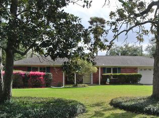 8125 Laurie Ln, Lumberton, TX 77657