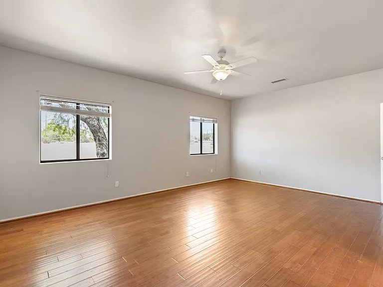 670 E Moon Vista St — Photo 31