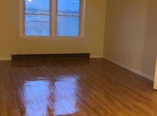 327 M St APT 1, Edwardsville, IL