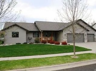 2327 Sandside Ct, Onalaska, WI 54650