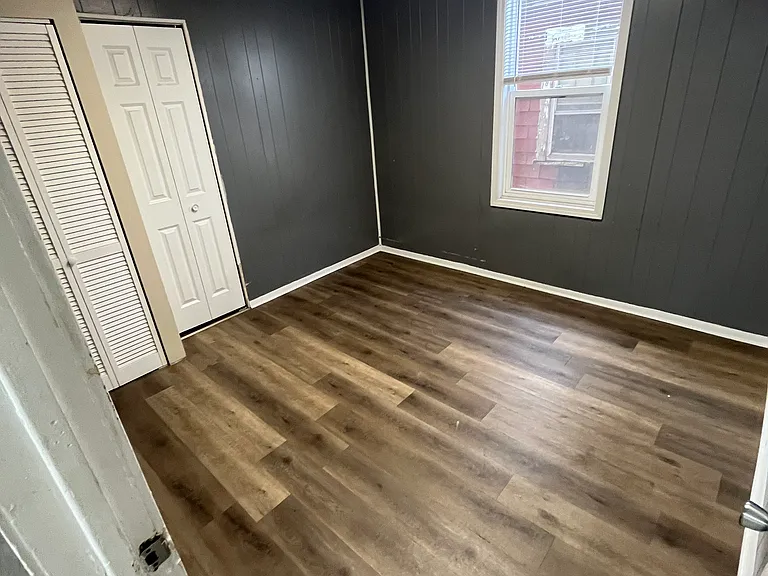 4021 Main St #2 — Photo 2