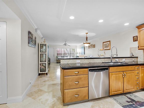 5th image of 18940 Stewart Circle #2