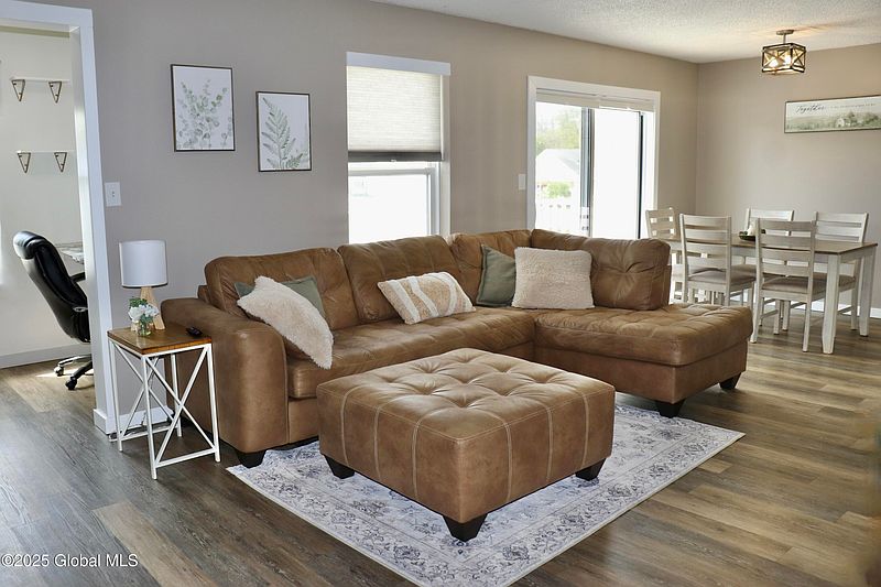 3rd image of 310 Cambridge Manor Drive