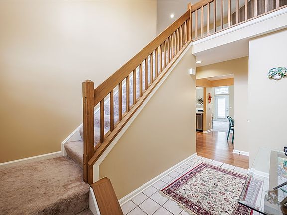 4th image of 1319 Wellington Dr