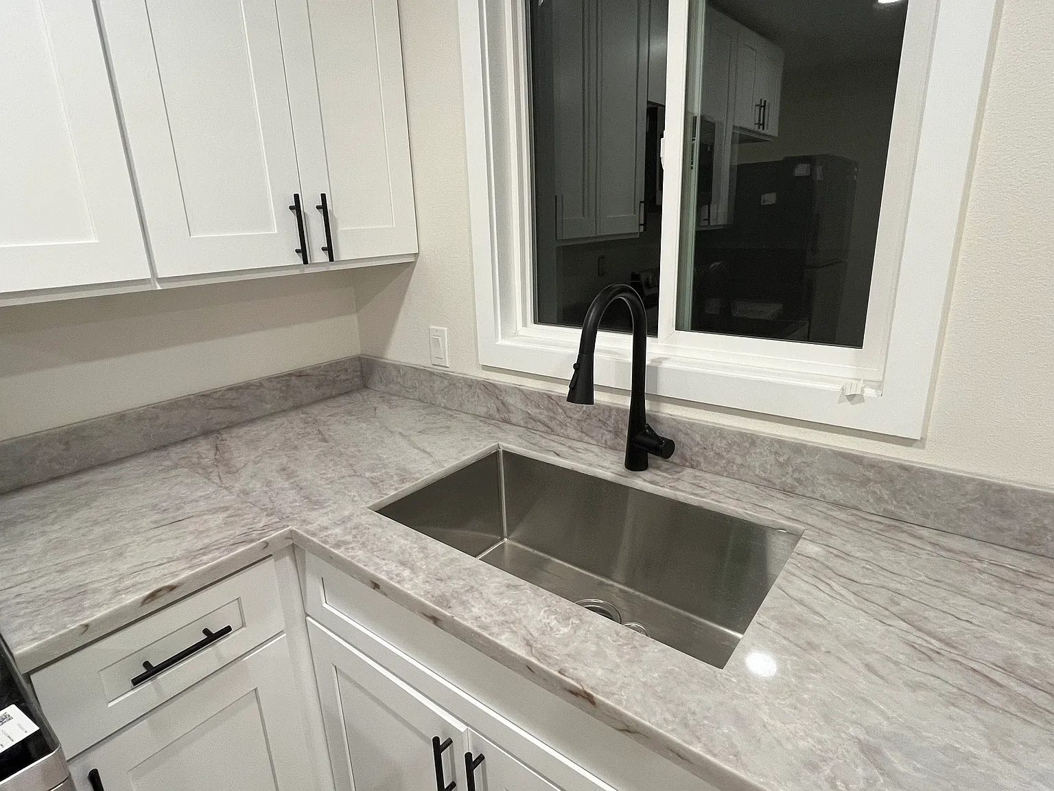 Studio, 400 sqft, $2,000 — Photo 2