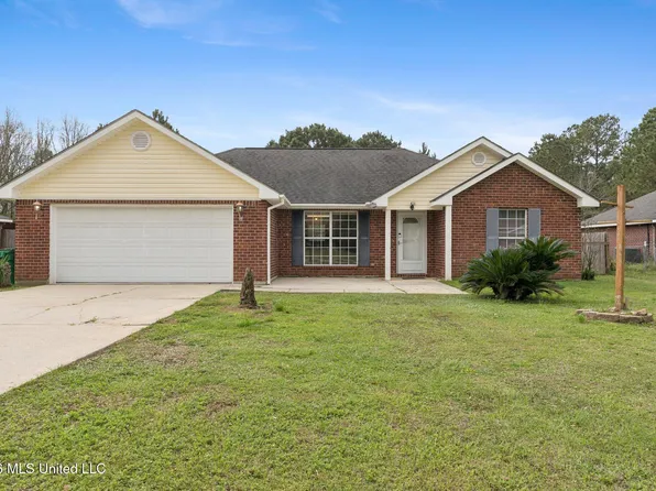5029 Midway St, Ocean Springs, MS 39564