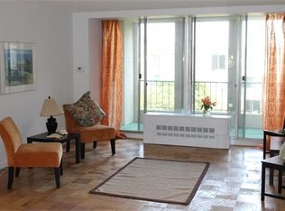 99 Pond Ave APT 705, Brookline, MA 02445