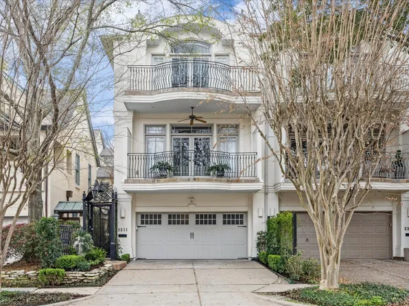 2211 Dunraven Ln, Houston, TX 77019