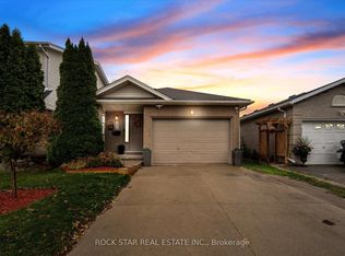 267 Grey Fox Dr, Kitchener, ON N2E3N8