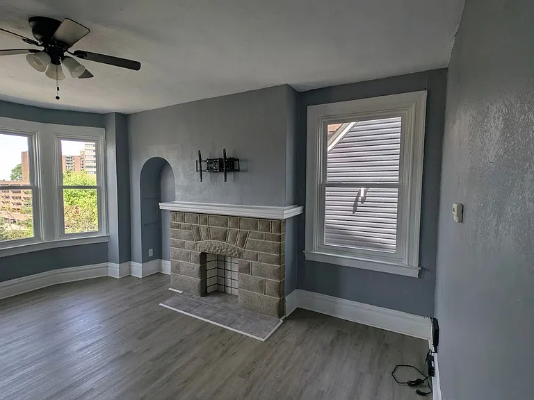 121 Cohassett St — Photo 8