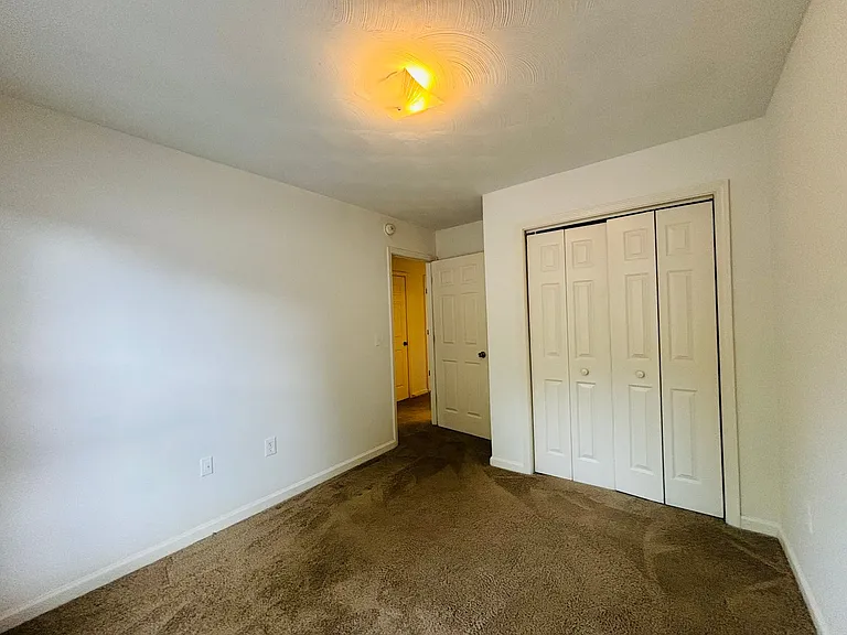 850 Patrick Henry Dr — Photo 22