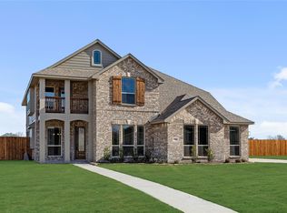 590 Crystal Lake Ln, Red Oak, TX 75154