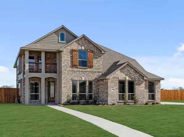 590 Crystal Lake Ln, Red Oak, TX 75154