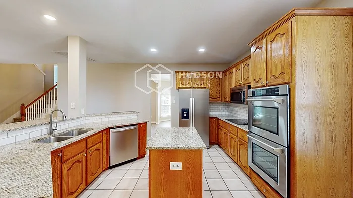 1468 Red Wolf Dr — Photo 12
