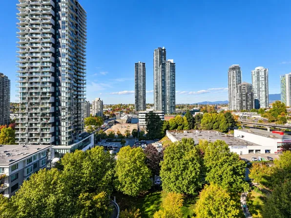 2138 Madison Ave #1203, Burnaby, BC V5C 6T6